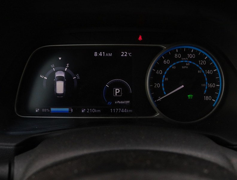 2018 Nissan LEAF SL Hatchback