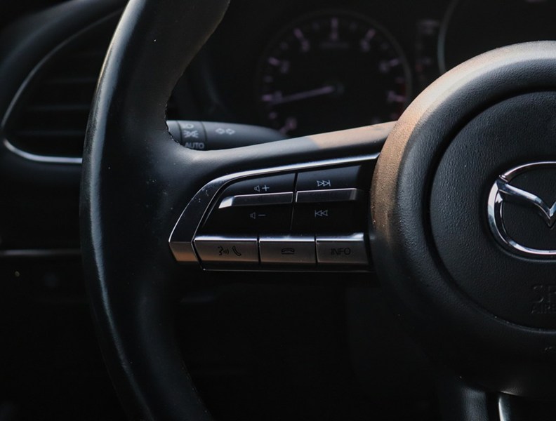 2019 Mazda Mazda3 Sport GS AUTO/15 SERVICES/ONE OWNER/NO ACCIDENT/LOW KM