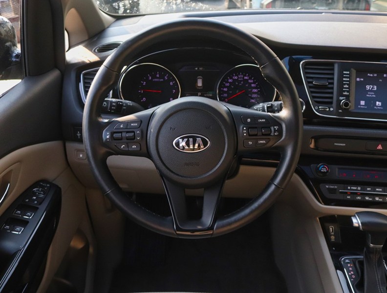 2020 Kia Sedona SX FWD