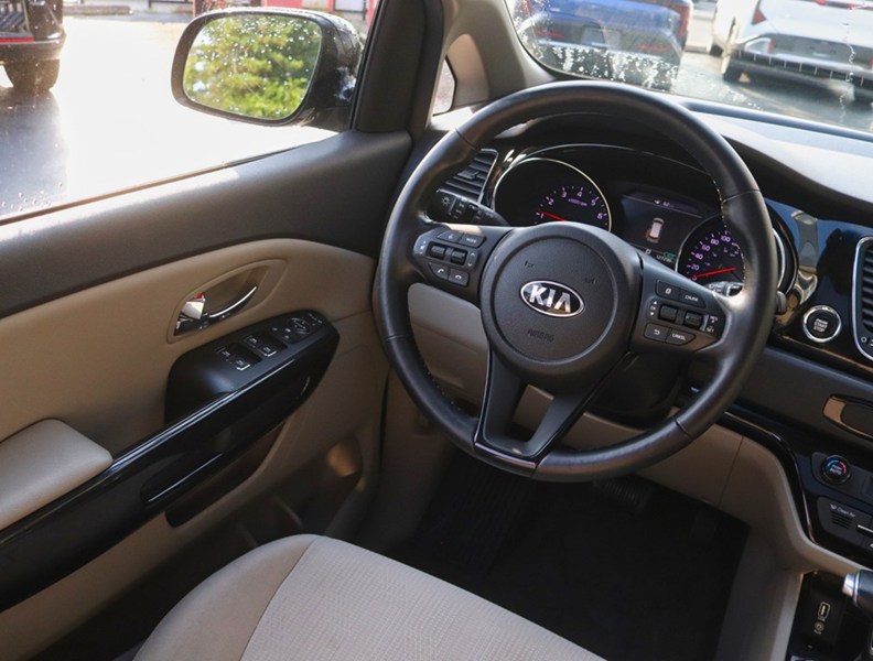 2020 Kia Sedona SX FWD