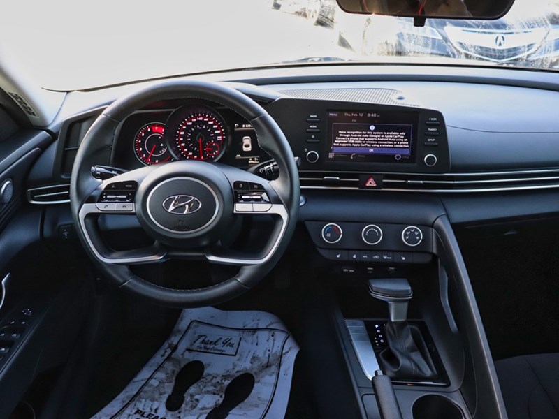 2022 Hyundai Elantra Preferred IVT