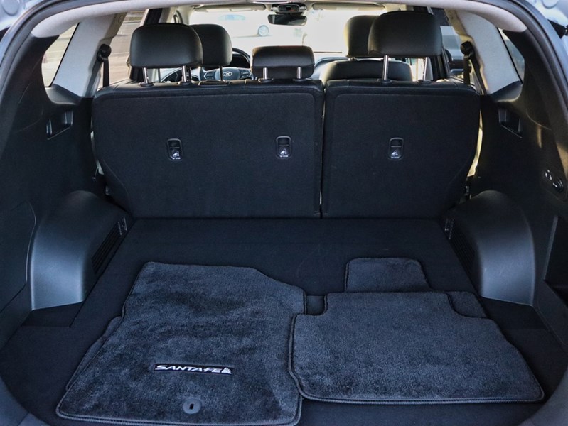 2022 Hyundai Santa Fe Preferred AWD | Sunroof | No Accidents | Carplay