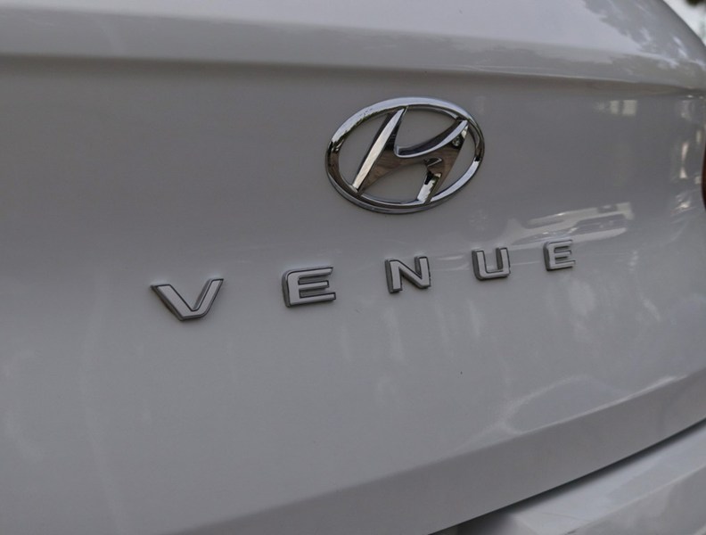2022 Hyundai Venue Trend IVT