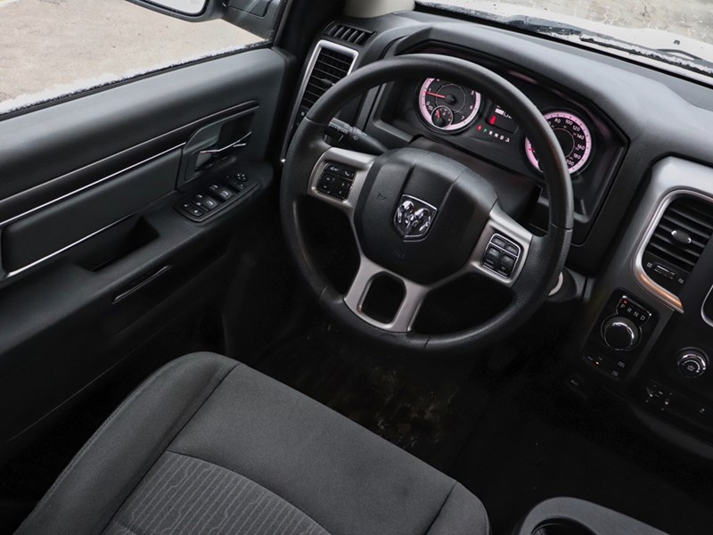 2022 RAM 1500 Classic SLT | Carplay | Heated Seats | Back Up Cam