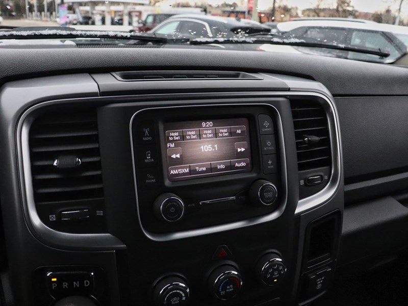 2022 RAM 1500 Classic SLT | Carplay | Heated Seats | Back Up Cam