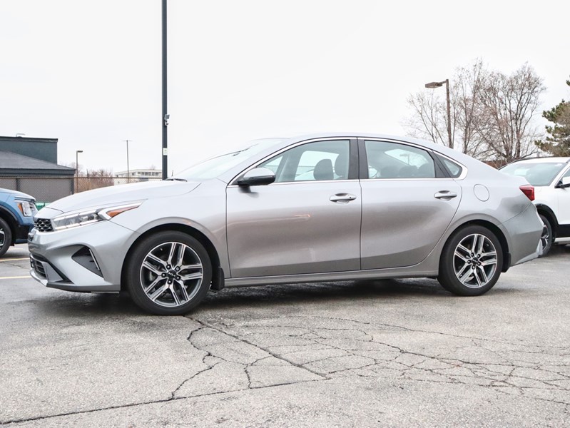 2023 Kia Forte EX Premium IVT
