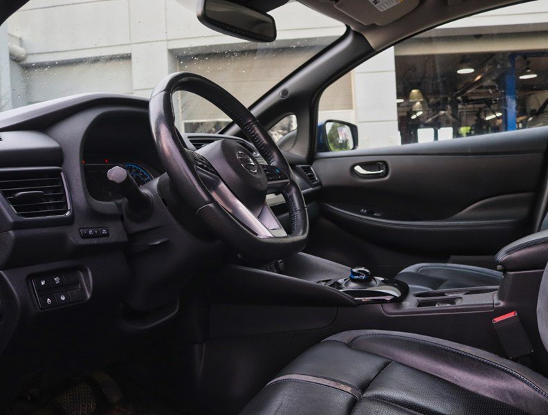 2018 Nissan LEAF SL Hatchback