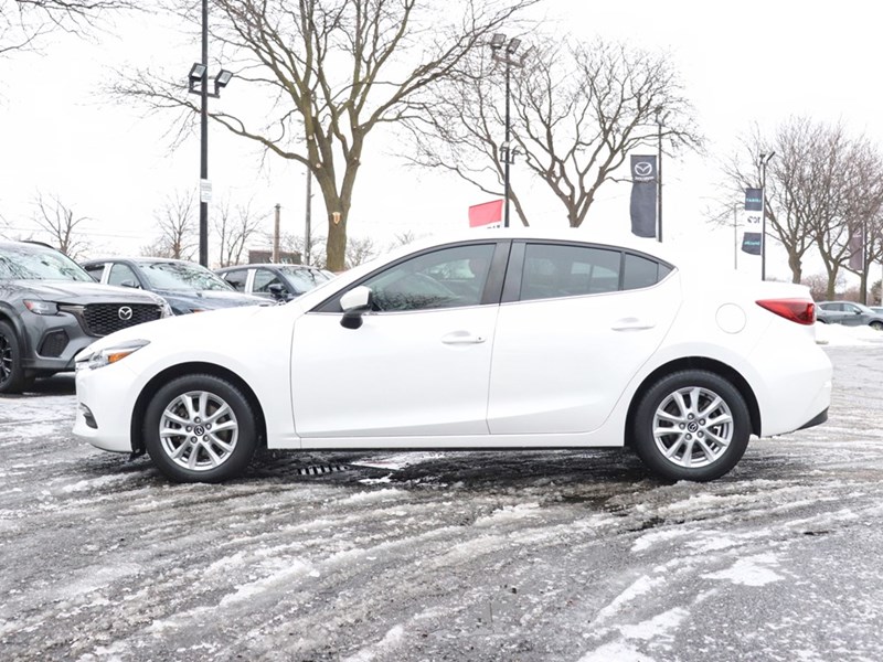 2018 Mazda Mazda3 GS