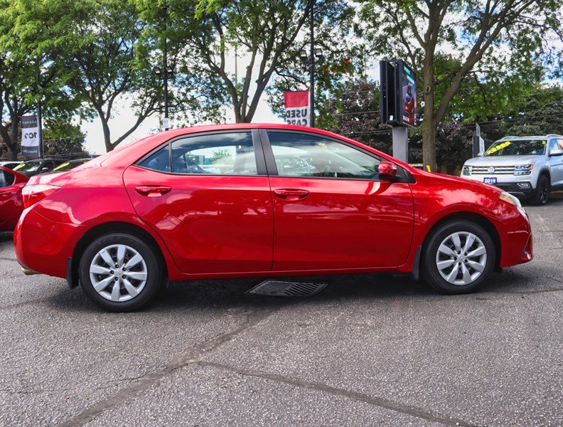 2015 Toyota Corolla 4dr Sdn CVT LE
