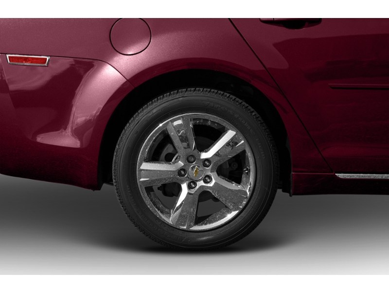 2010 Chevrolet Malibu 4dr Sdn LS Exterior Shot 5