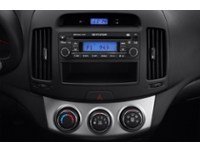 2010 Hyundai Elantra 4dr Sdn Auto L Interior Shot 2