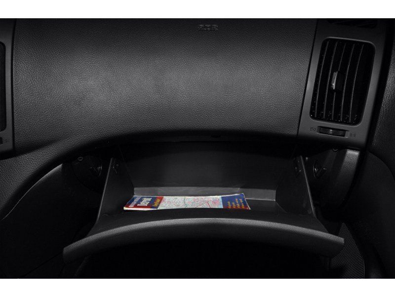 2010 Hyundai Elantra 4dr Sdn Auto L Interior Shot 4
