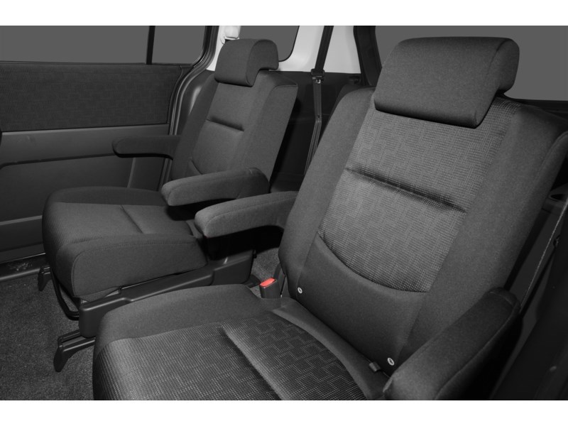 2010 Mazda Mazda5 4dr Wgn Auto GS Interior Shot 6