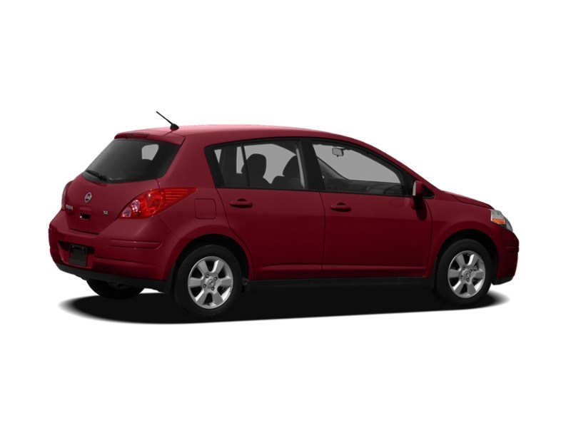 2010 Nissan Versa 5dr HB I4 Auto 1.8 S Exterior Shot 15