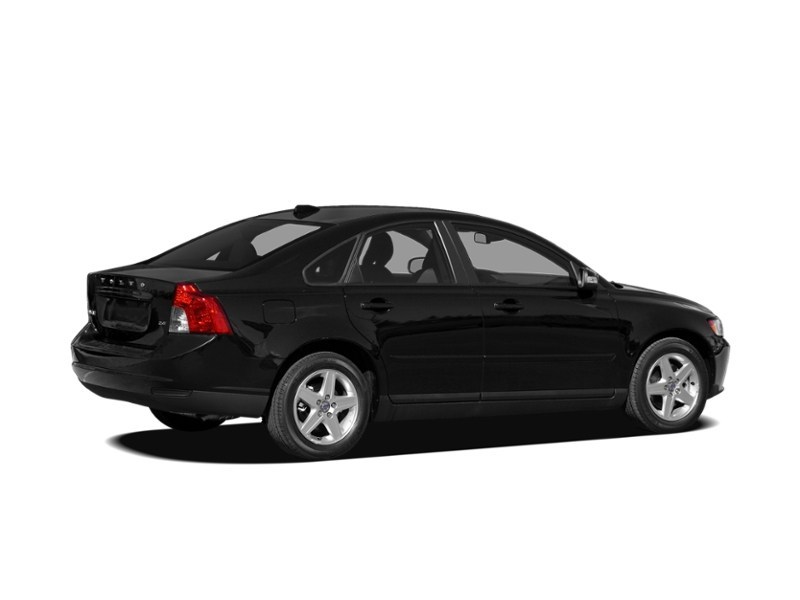 2010 Volvo S40 4dr Sdn 2.4L Man FWD Exterior Shot 15