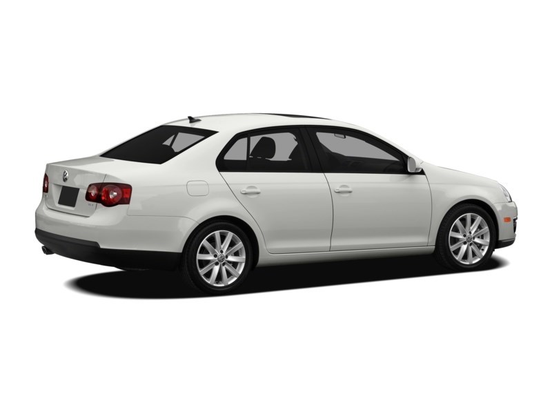 2010 Volkswagen Jetta 4dr 2.0T TSI Man Wolfsburg Exterior Shot 2