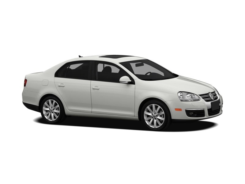 2010 Volkswagen Jetta 4dr 2.0T TSI Man Wolfsburg Exterior Shot 17