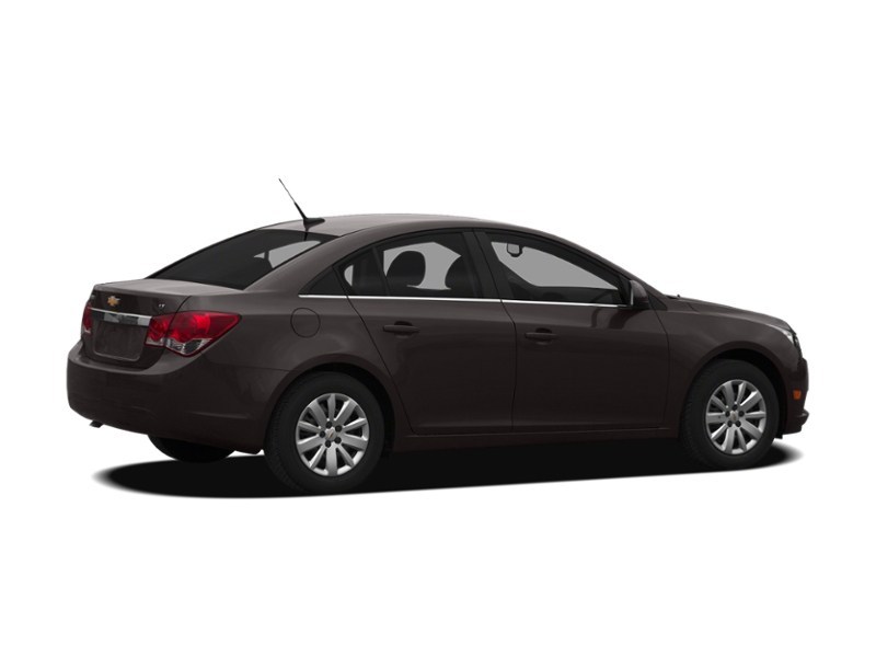 2011 Chevrolet Cruze 4dr Sdn LT Turbo w/1SA Exterior Shot 15
