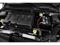 2011 Volkswagen Routan 4dr Wgn Comfortline Exterior Shot 3