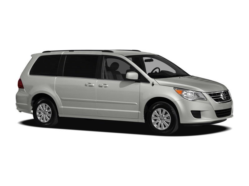 2011 Volkswagen Routan 4dr Wgn Comfortline Exterior Shot 9