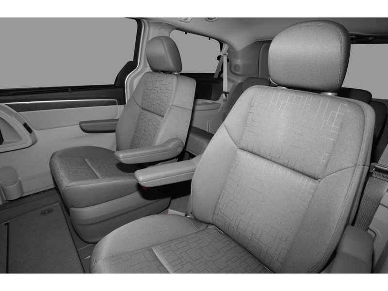 2011 Volkswagen Routan 4dr Wgn Comfortline Interior Shot 6
