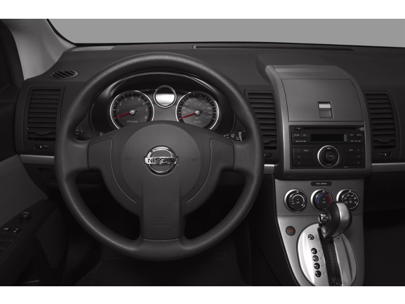 2012 Nissan Sentra 4dr Sdn I4 CVT 2.0 Interior Shot 3