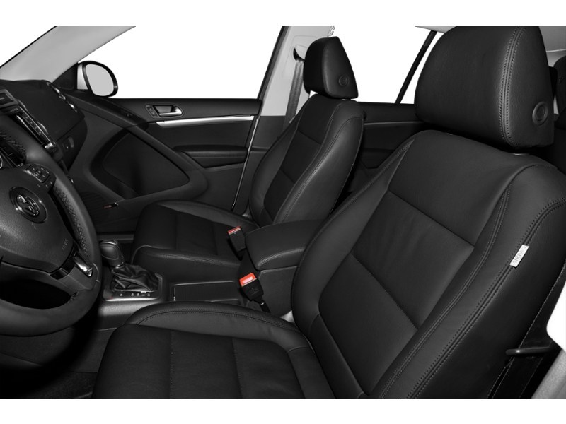 2012 Volkswagen Tiguan 4dr Auto Comfortline 4Motion Interior Shot 5