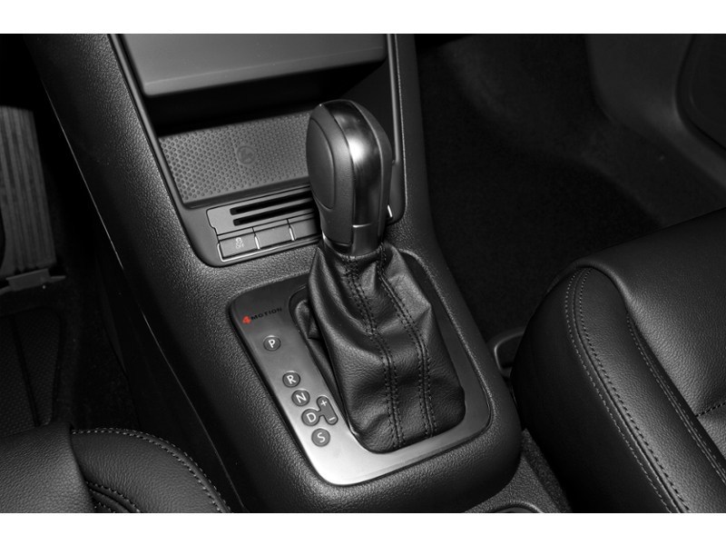 2012 Volkswagen Tiguan 4dr Auto Comfortline 4Motion Exterior Shot 12