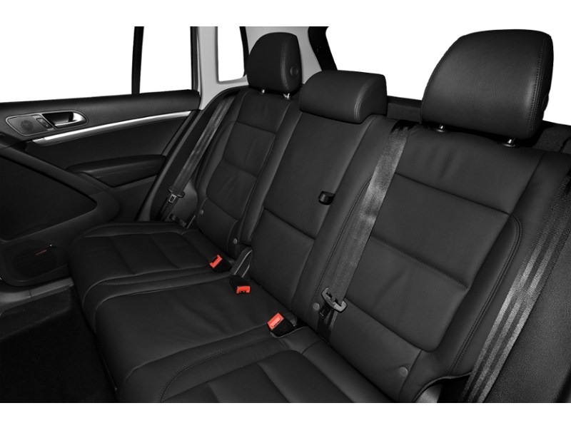 2012 Volkswagen Tiguan 4dr Auto Comfortline 4Motion Interior Shot 6