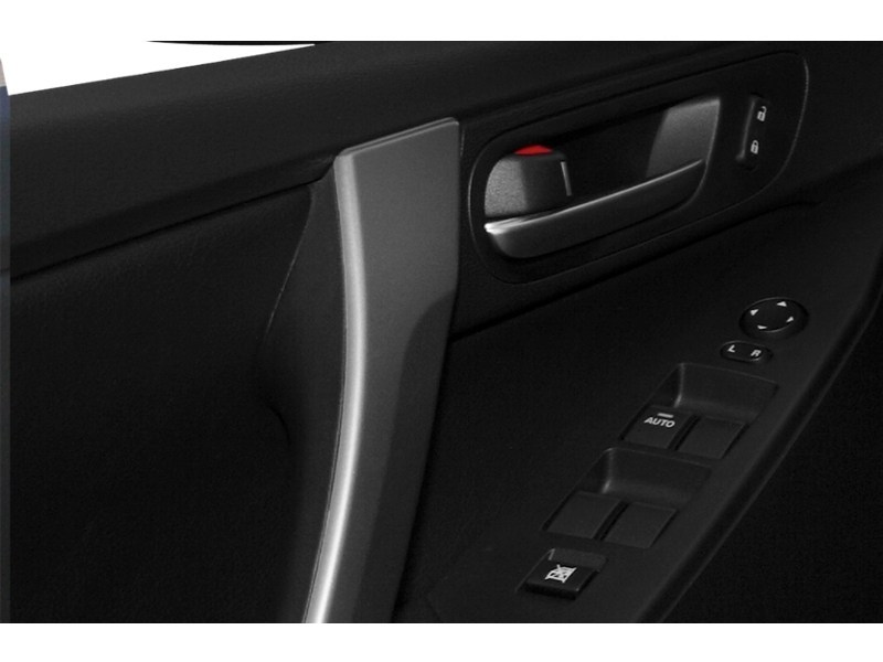 2013 Mazda Mazda3 4dr Sdn Man GS-SKY Exterior Shot 10