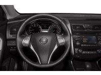 2013 Nissan Altima 4dr Sdn I4 CVT 2.5 SL Interior Shot 3