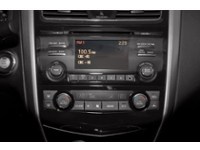 2013 Nissan Altima 4dr Sdn I4 CVT 2.5 SL Interior Shot 2
