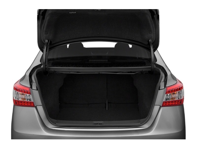 2013 Nissan Sentra 4dr Sdn Man S Exterior Shot 4
