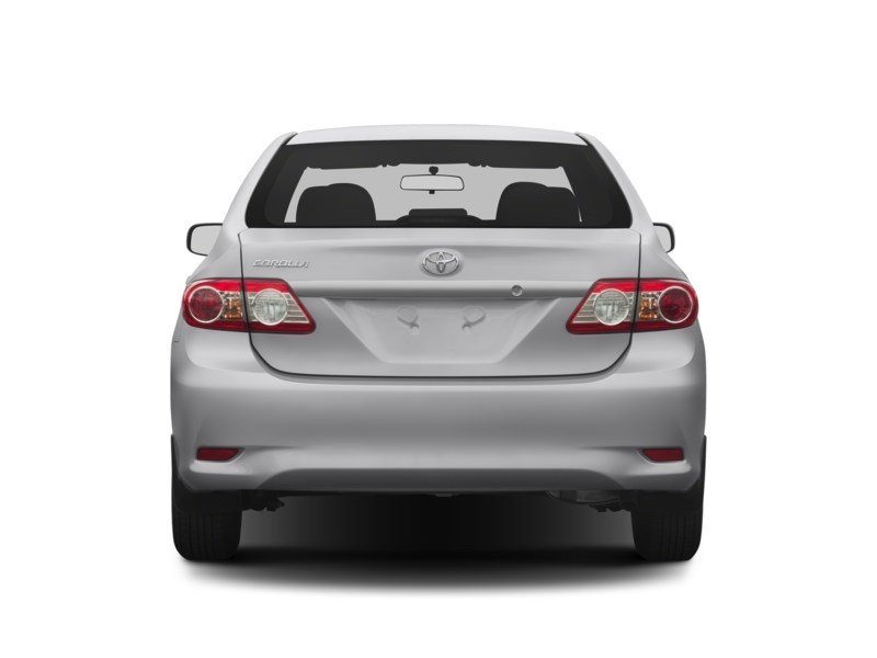 2013 Toyota Corolla 4dr Sdn Auto LE Exterior Shot 8