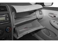 2013 Toyota Corolla 4dr Sdn Auto LE Interior Shot 4