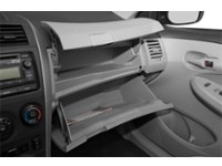 2013 Toyota Corolla 4dr Sdn Man CE Interior Shot 4