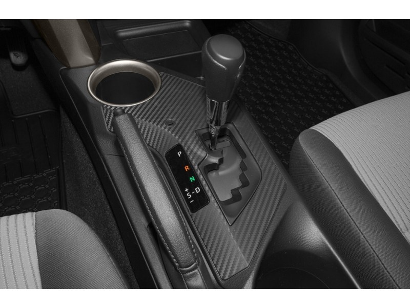 2013 Toyota RAV4 AWD 4dr LE Exterior Shot 9