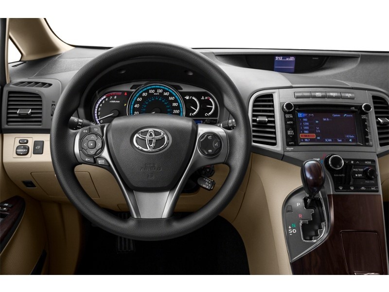 2016 Toyota Venza 4dr Wgn AWD Interior Shot 3