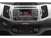 2016 Kia Sportage FWD 4dr Auto LX Interior Shot 2