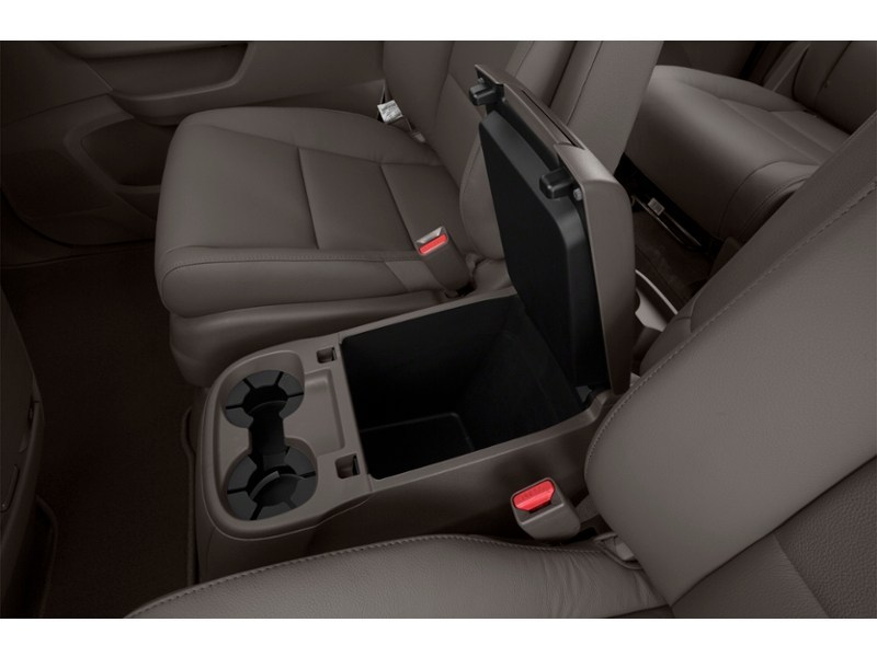 2015 Honda Odyssey 4dr Wgn EX-L w/Navi Interior Shot 8