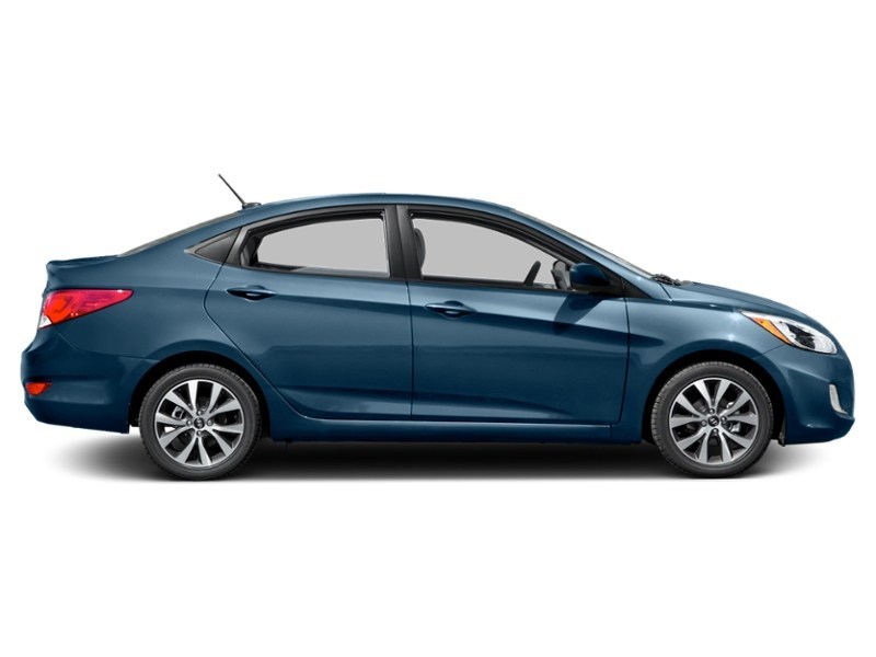 2017 Hyundai Accent 4dr Sdn Auto SE Exterior Shot 11