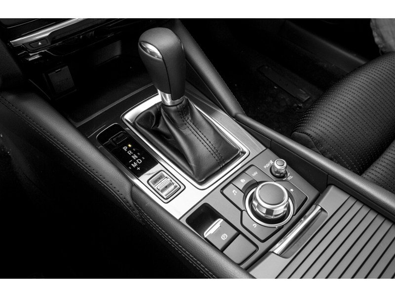 2016 Mazda Mazda6 4dr Sdn 2.5L Man GS Exterior Shot 12