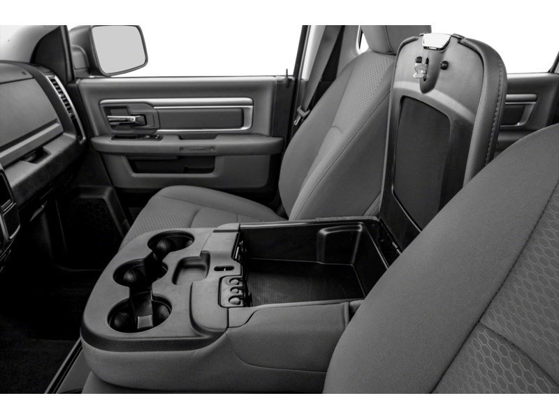 2019 RAM 1500 Classic SLT 4x4 Crew Cab 5'7