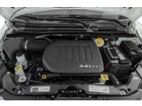 2019 Dodge Grand Caravan SXT 2WD Exterior Shot 3