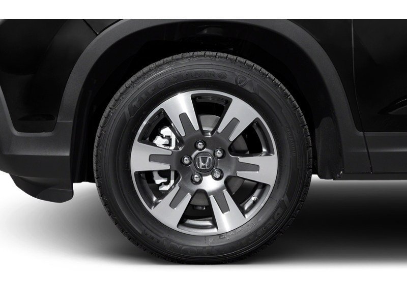 2017 Honda Ridgeline 4WD Crew Cab Touring Exterior Shot 5
