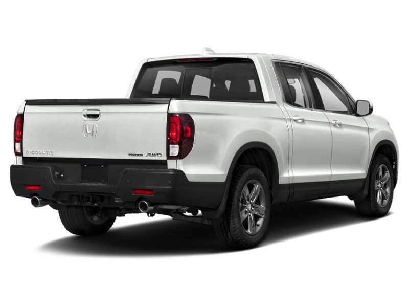 2023 Honda Ridgeline Touring AWD Exterior Shot 2