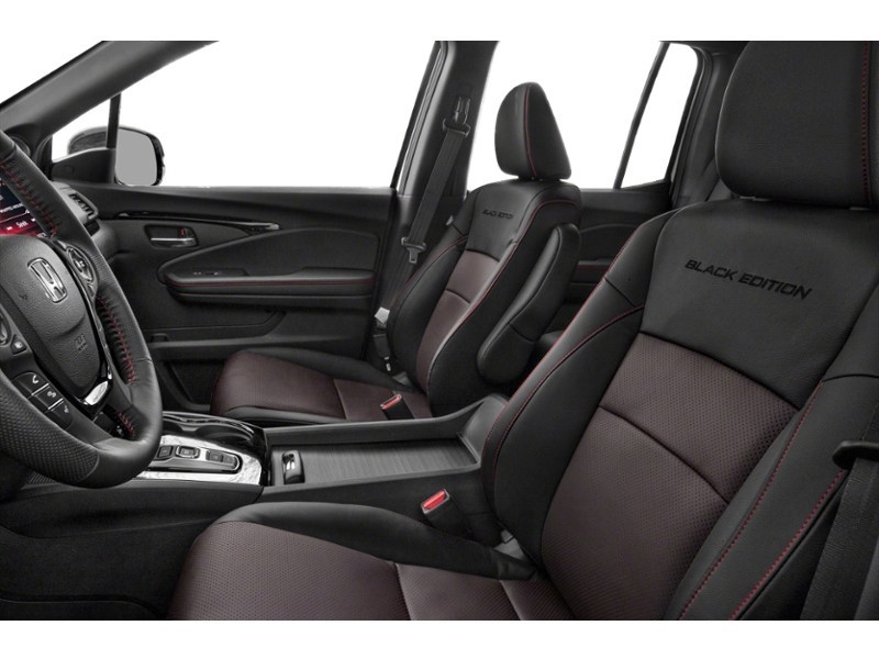 2022 Honda Ridgeline Black Edition AWD Interior Shot 4