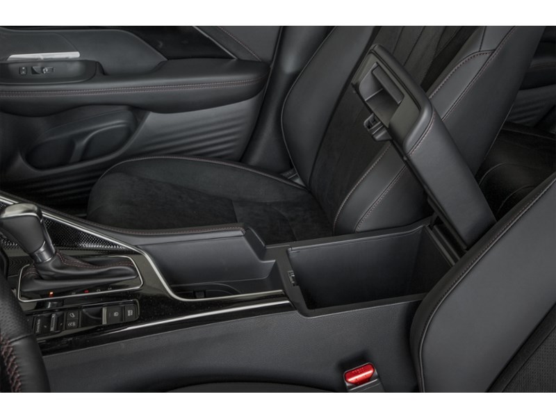 2026 Acura ADX Platinum Elite A-Spec AWD Interior Shot 7