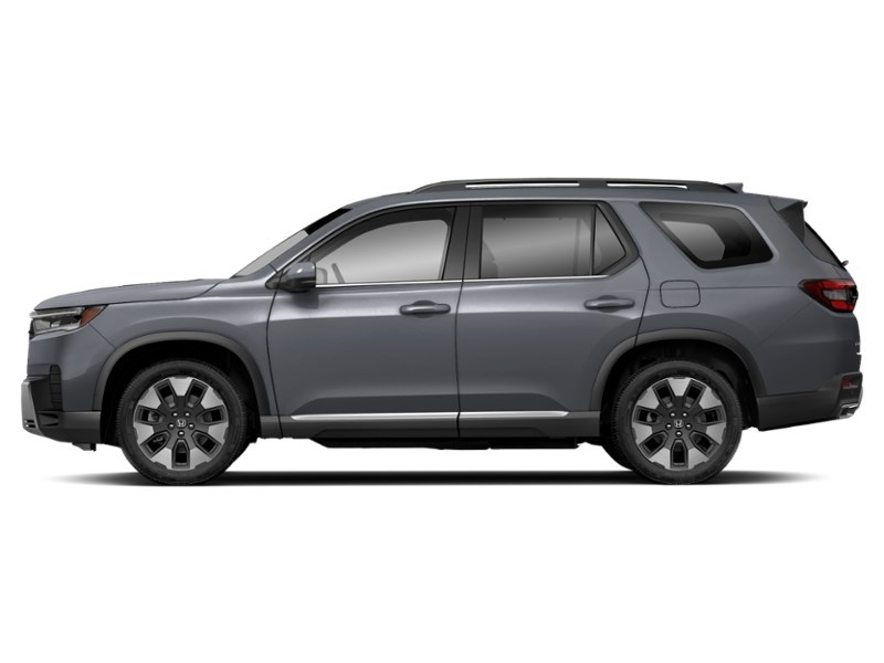 2026 Honda Pilot Touring AWD Exterior Shot 6