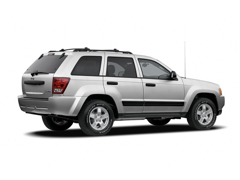 2006 Jeep Grand Cherokee 4dr Limited Exterior Shot 2